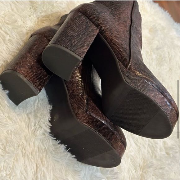 Coconuts by Matisse Dark Brown Heeled Boots - Picture 3 of 5